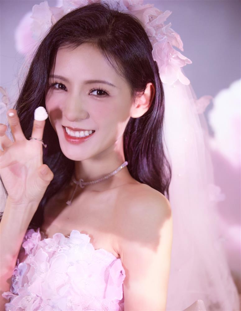 Búp bê màn ảnh Trung Quốc khiến khán giả sợ hãi-5