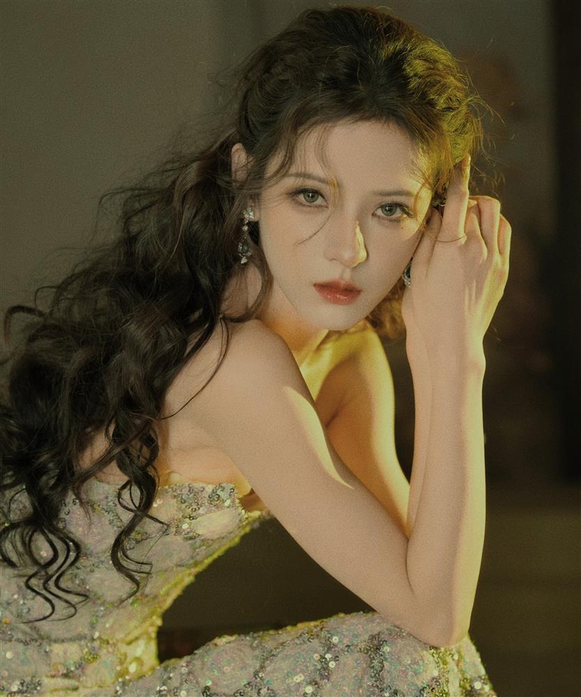 Búp bê màn ảnh Trung Quốc khiến khán giả sợ hãi-7