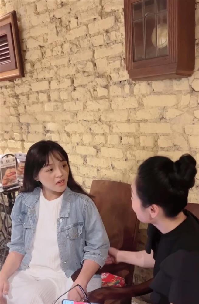 Phương Oanh, Thu Quỳnh bế bụng bầu 8 tháng đi đóng phim-3