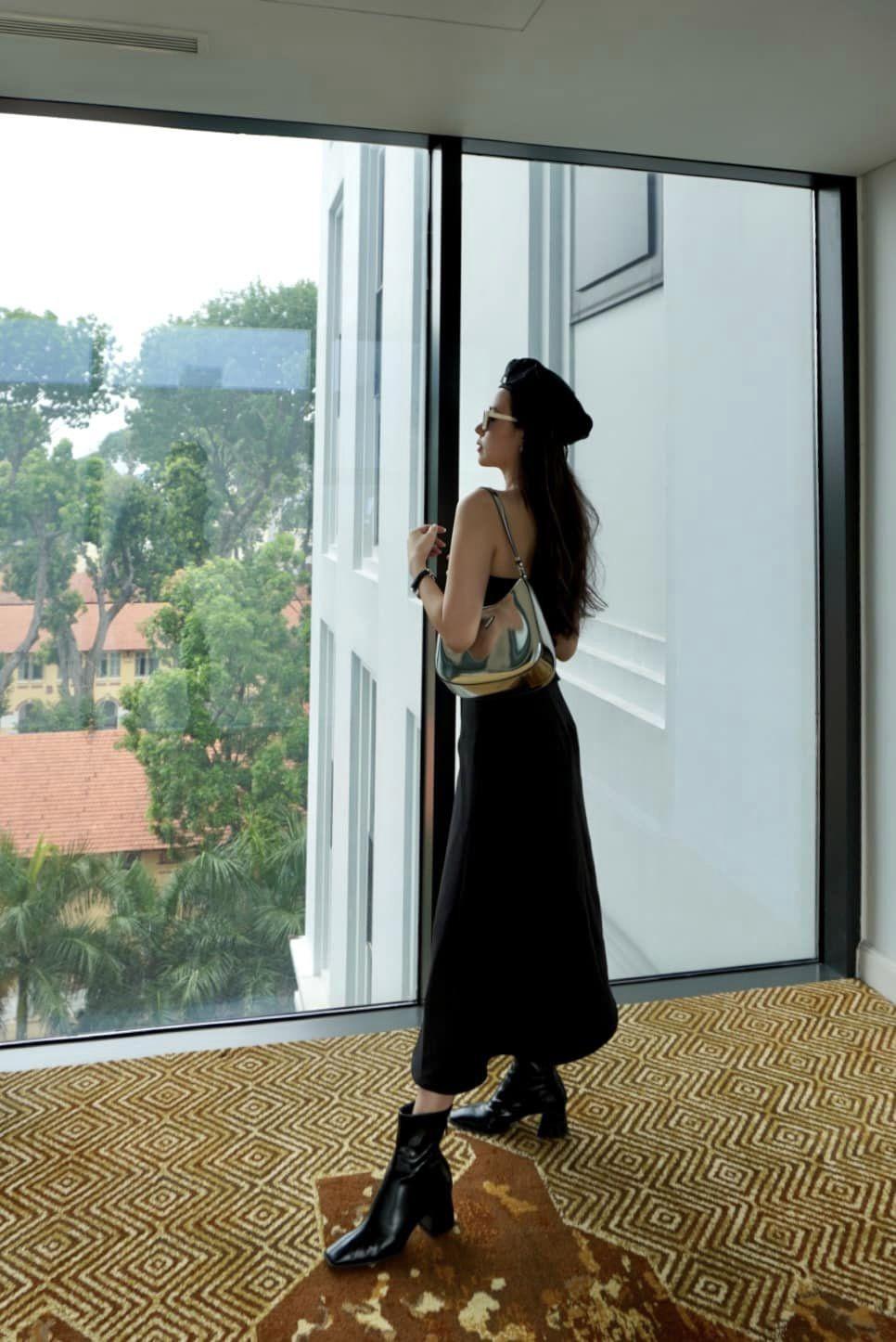 Soi tủ đồ hiệu toàn hàng khủng của Midu trước khi lấy chồng doanh nhân-11