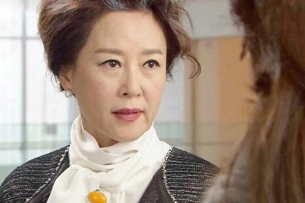 Vợ tôi đòi trả công 15 triệu đồng/tháng để chăm sóc mẹ chồng liệt giường-3