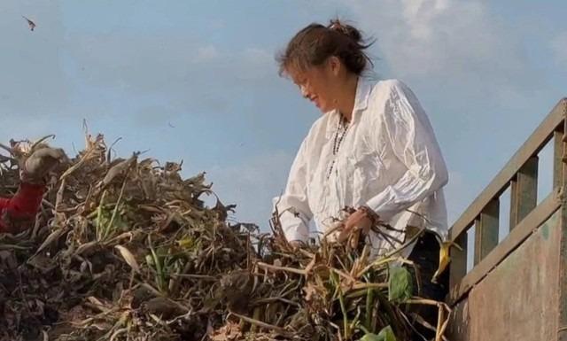 Điều ít biết về cuộc sống của Hoa hậu đông con nhất Việt Nam sau khi bỏ phố về rừng-3