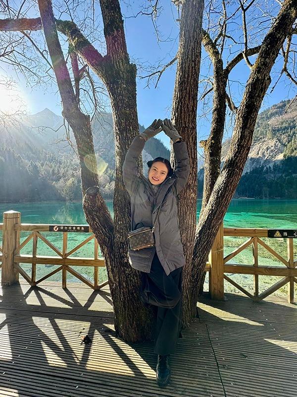 Nhan sắc đời thực nữ NSND trẻ tuổi nhất, được cả dòng họ tự hào về tài năng-6