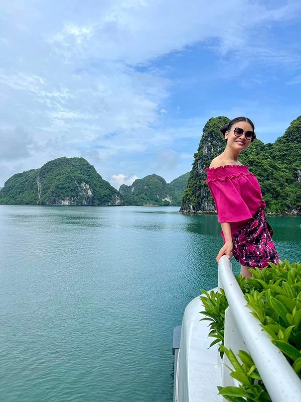 Nhan sắc đời thực nữ NSND trẻ tuổi nhất, được cả dòng họ tự hào về tài năng-9