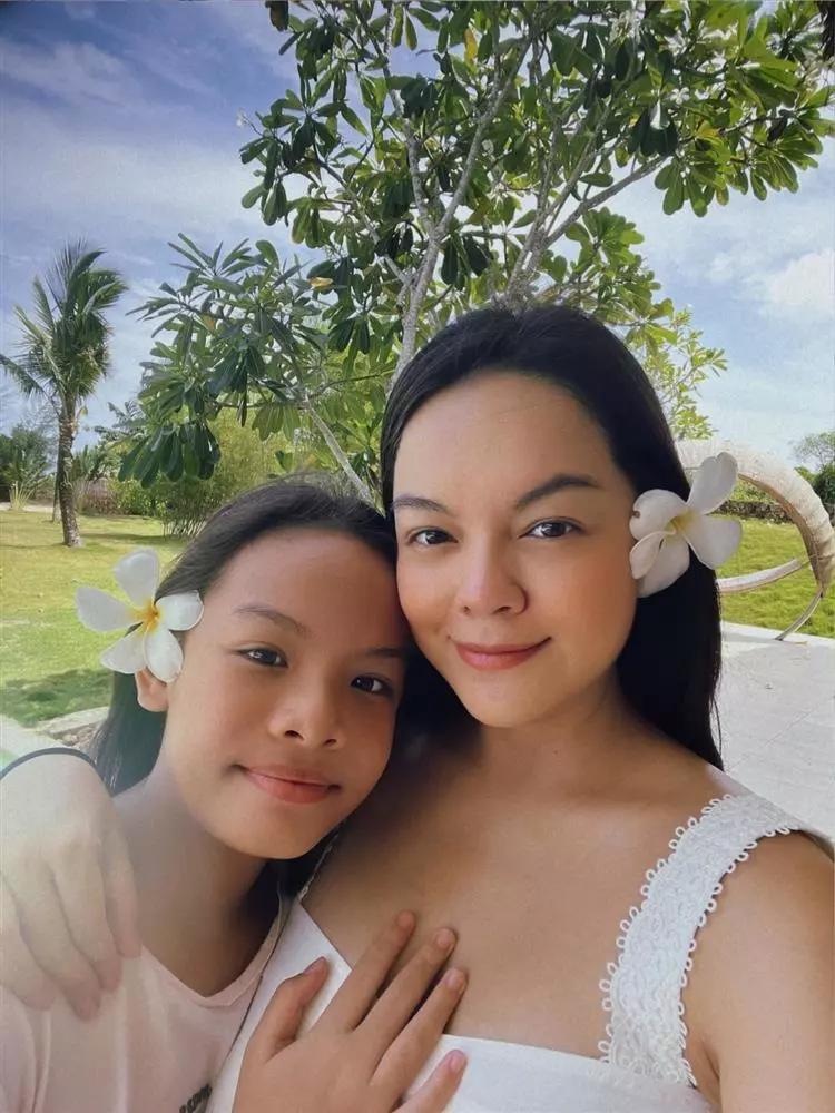 Những ‘Rồng con’ nhà Sao Việt tuổi 12: Con trai Hồng Nhung gây chú ý với mái tóc dài ngang lưng, con gái Phạm Quỳnh Anh được ví như ‘thần đồng’-6