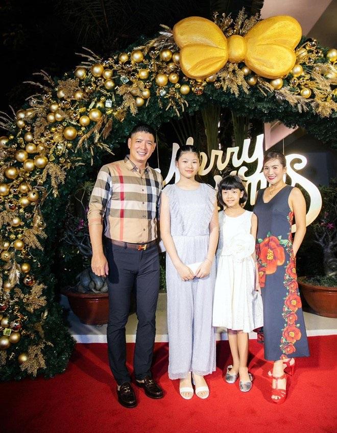 Những ‘Rồng con’ nhà Sao Việt tuổi 12: Con trai Hồng Nhung gây chú ý với mái tóc dài ngang lưng, con gái Phạm Quỳnh Anh được ví như ‘thần đồng’-11