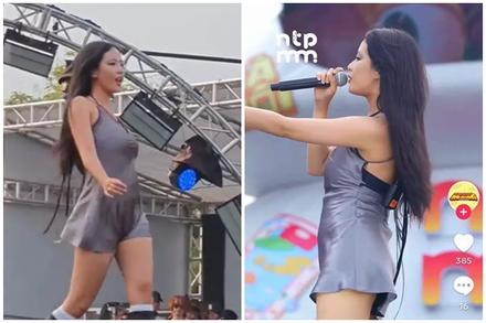 Ca sĩ Việt diện váy lụa siêu ngắn lên sân khấu, lộ quần bảo hộ gây tranh cãi