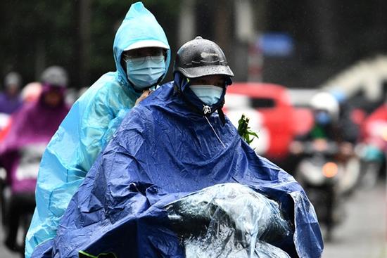 Dự báo thời tiết 23/4/2024: Miền Bắc đón không khí lạnh yếu, trời mưa mát