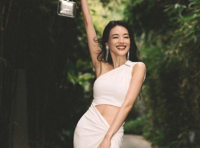 5 bí quyết giữ nhan sắc gây thương nhớ của Thư Kỳ ở tuổi U50-2