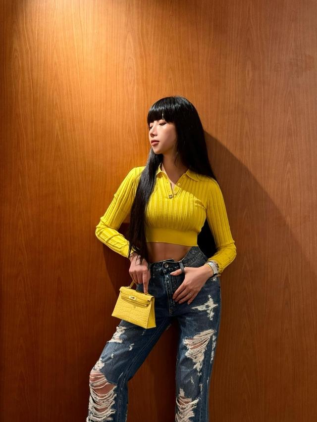 Vượt Hằng Túi, đại gia Hà thành làm mẹ năm 21 tuổi có 7 con, mua đồ hiệu không cần nhìn giá-1