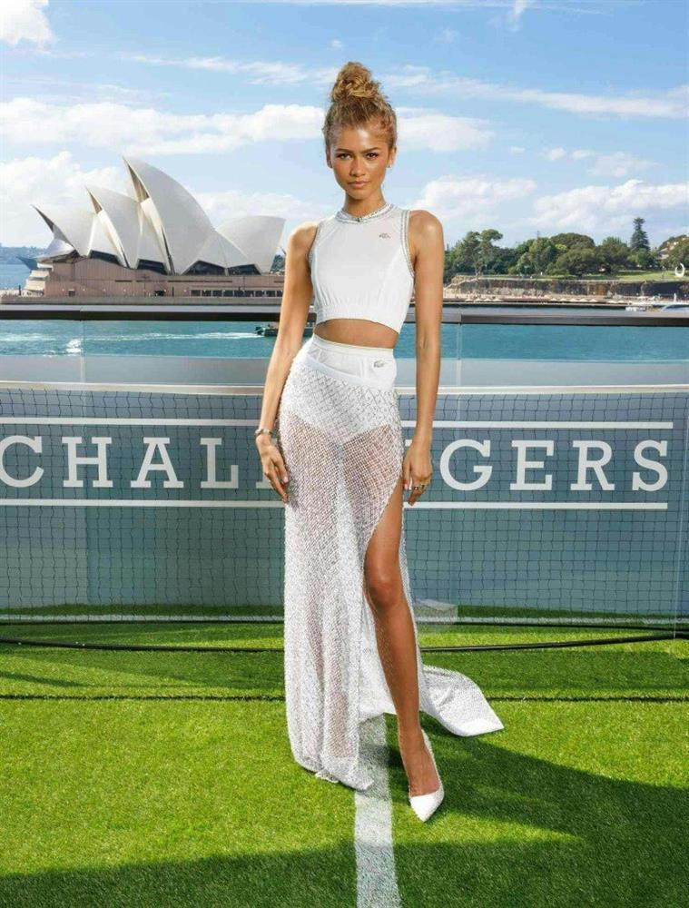 Zendaya lăng xê chiếc váy tennis và nhiều mẫu đồ cổ điển-5