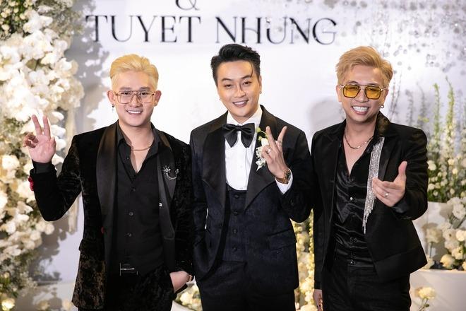 Đám cưới TiTi (HKT): Cô dâu - chú rể hôn cực ngọt, dàn sao Vbiz đổ bộ chúc mừng-6