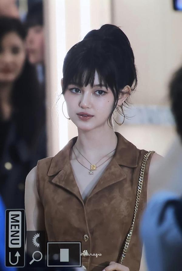 NewJeans đang làm gì giữa lúc mẹ đẻ Min Hee Jin và HYBE đấu tố nhau cực căng?-3