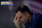 Thắng đậm U23 Việt Nam, huấn luyện viên Uzbekistan liên tục nhăn mặt cau mày