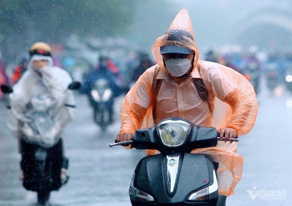 Miền Bắc mưa dồn dập trước khi vào đợt nắng nóng mạnh-1