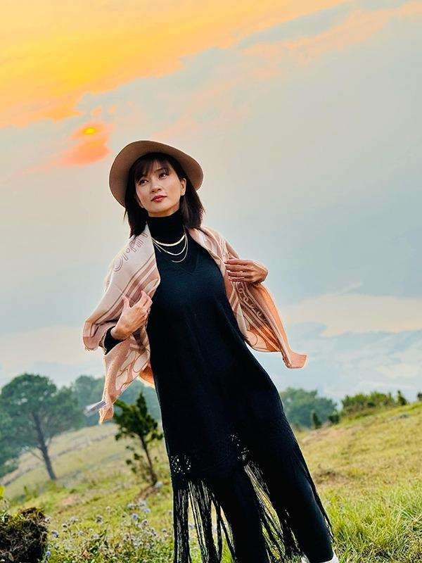 Sắc vóc đời thực nữ diễn đạt danh hiệu NSƯT ở tuổi 37: Bí quyết trẻ đẹp nằm ở điều này-4