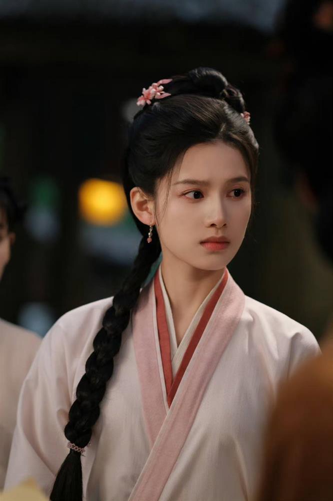 Bất ngờ với loạt ảnh thời da đen nhẻm của Trương Tịnh Nghi, có còn xứng danh nàng thơ của Cbiz?-10