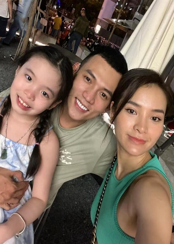 Sau hôn nhân đổ vỡ, 3 mỹ nhân Việt hạnh phúc viên mãn khi tái hôn, bầu lần 2 được chồng cưng như trứng mỏng-9