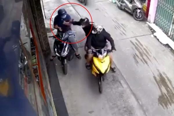 Người dân ùn ùn đổ về các bến xe ở Hà Nội dịp nghỉ lễ 30/4 và 1/5-20