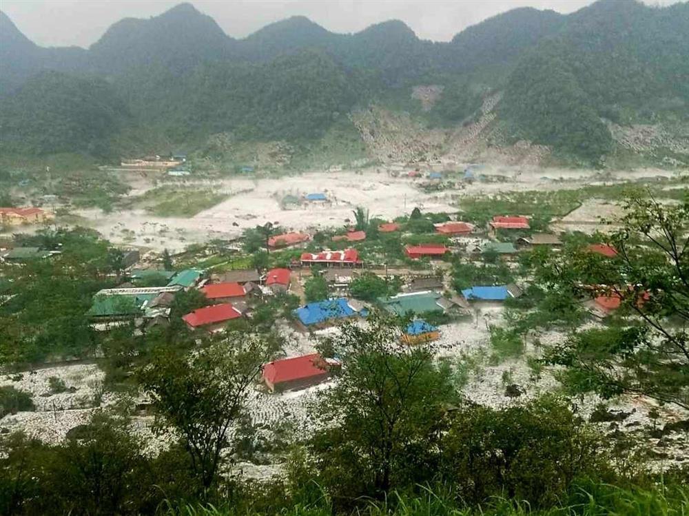 Mưa đá xối xả ở Sơn La, cả ngọn đồi trắng xóa-2