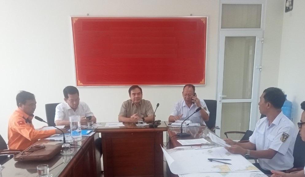 Tìm thấy thi thể thứ 4 trong vụ chìm sà lan trên biển Quảng Ngãi-4