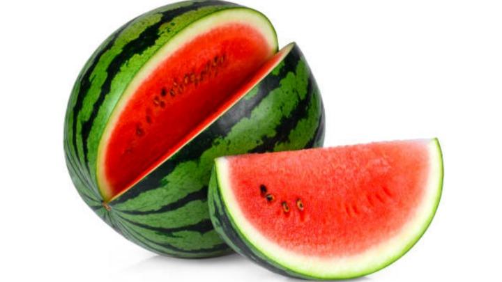 Dưa hấu mát lành nhưng những người này không nên ăn-1