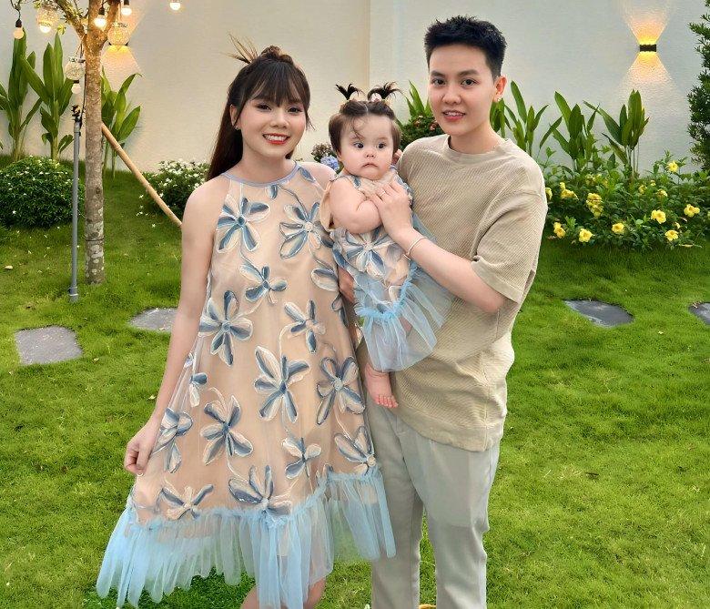 Cặp đôi đồng tính Bi Bảo và Múi Xù chi 1 tỷ thụ tinh con đầu lòng lai Tây, giờ 1 tuổi trông như búp bê-7