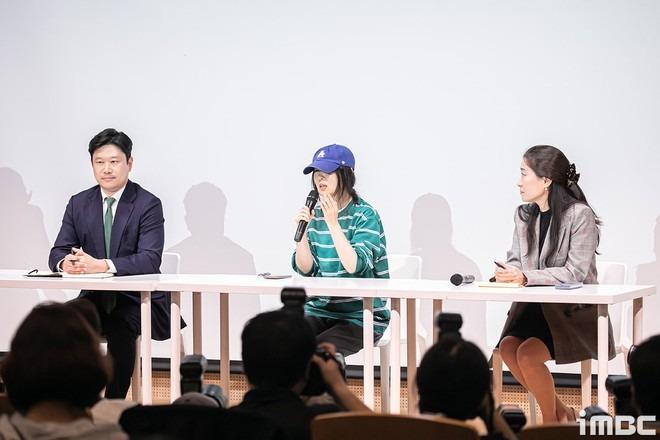 Đoạn tin nhắn gây phẫn nộ giữa Chủ tịch HYBE và Min Hee Jin: Có thể giẫm đạp lên aespa không?-2