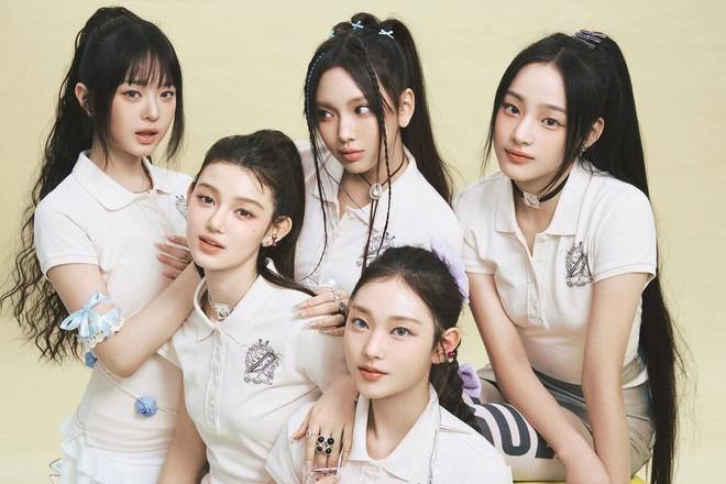 Toàn cảnh họp báo phản pháo HYBE của Min Hee Jin: Khóc nức nở, tố tập đoàn bắt NewJeans làm con tin-14