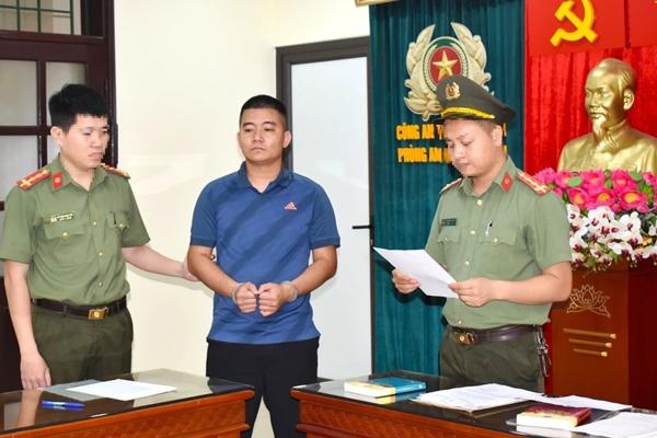 Bắt 6 đối tượng ép con nợ lên ô tô để đánh đập, cưỡng đoạt tài sản-2