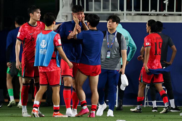 Cầu thủ U23 Hàn Quốc bật khóc sau trận thua cay đắng Indonesia-1