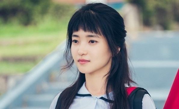 Kim Tae Ri - Từ nhân viên phục vụ đến nữ diễn viên giành giải thưởng Baeksang-4