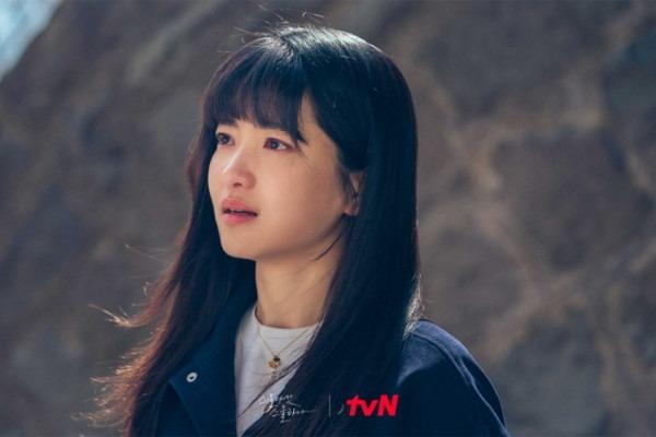 Kim Tae Ri - Từ nhân viên phục vụ đến nữ diễn viên giành giải thưởng Baeksang-5