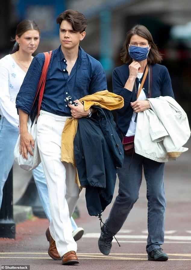 Nam quý tộc điển trai ở Hoàng gia Anh-4