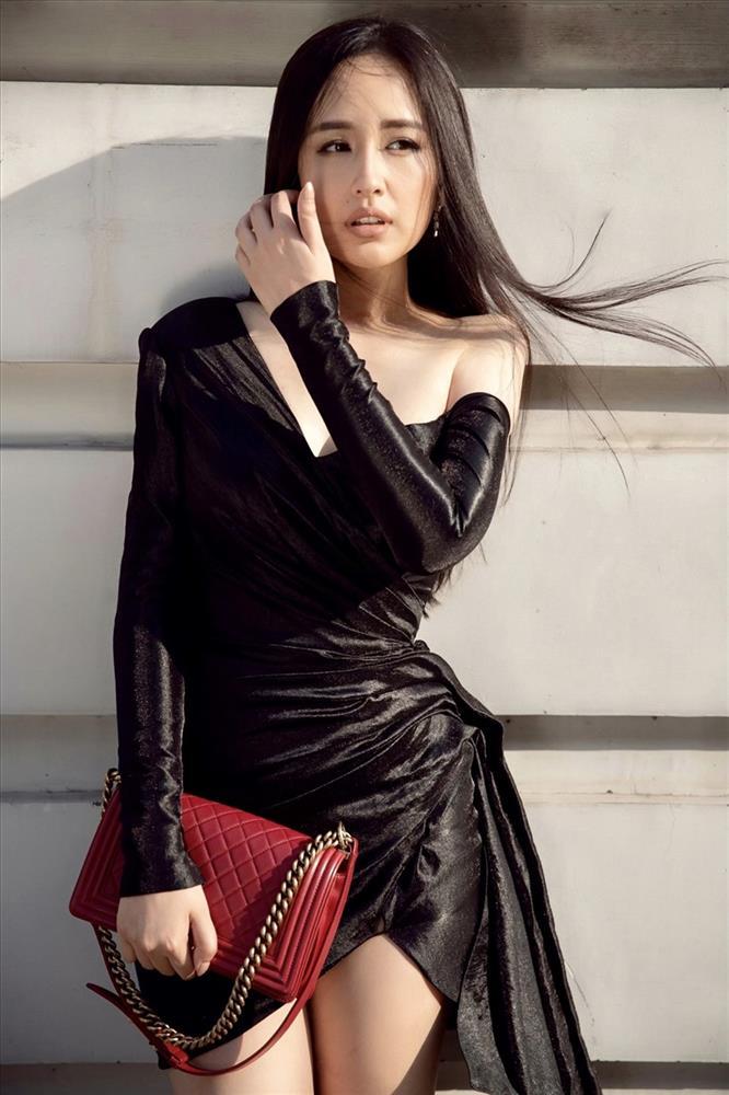 Mai Phương Thúy từng bị thất lạc 140kg hành lý, phải mặc lại trang phục trong Miss World-4