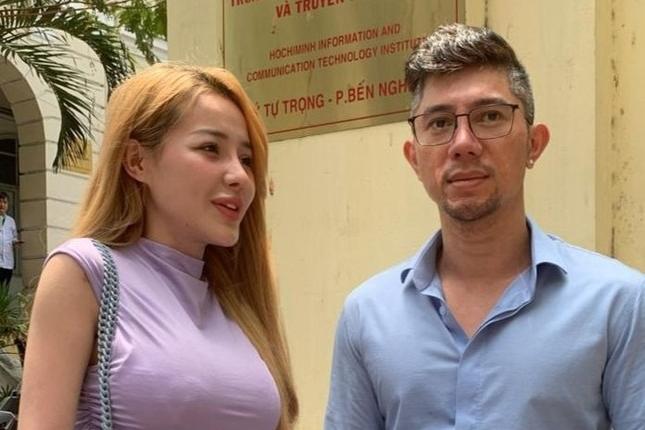 Tình trạng hiện tại của Ngân 98 sau khi tiếp tục dao kéo-9