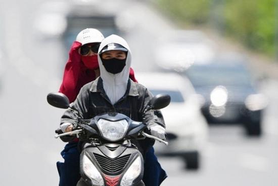 Miền Bắc nắng nóng đỉnh điểm, Hà Nội có nơi 40 độ