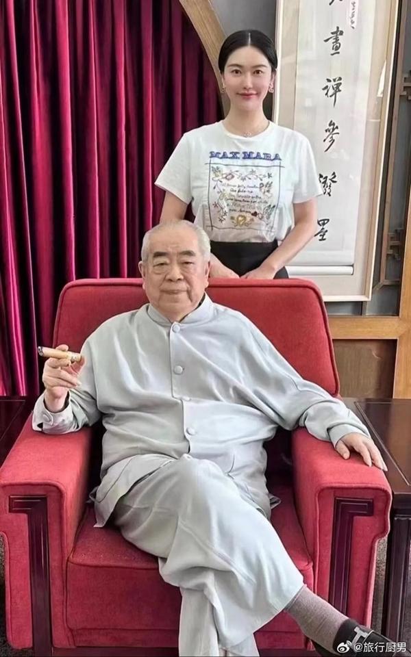 Đời tư ồn ào của nhà thư pháp Phạm Tăng 86 tuổi lấy vợ thứ 4 kém 50 tuổi-1