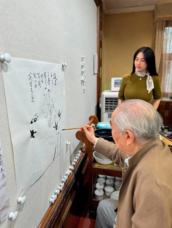 Đời tư ồn ào của nhà thư pháp Phạm Tăng 86 tuổi lấy vợ thứ 4 kém 50 tuổi-3