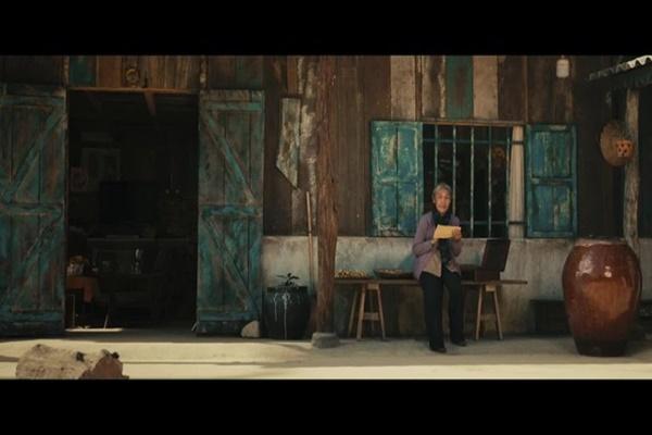 Nữ chính U80 của Lật Mặt 7 tiết lộ catse chưa từng có-3