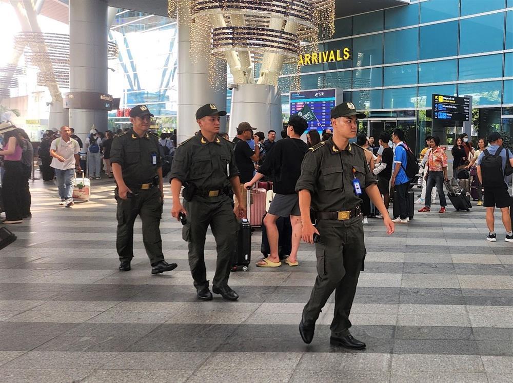 Nam hành khách để quên túi xách chứa hơn 300 triệu ở sân bay Đà Nẵng-2