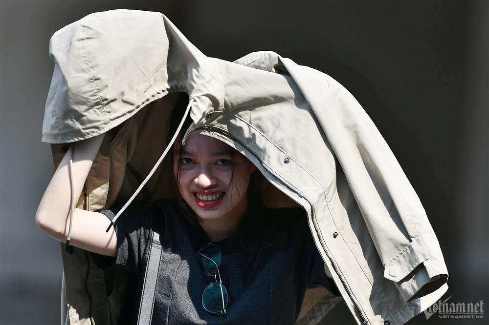 Miền Bắc đón không khí lạnh ngay sau đợt nắng nóng ‘đổ lửa’-1