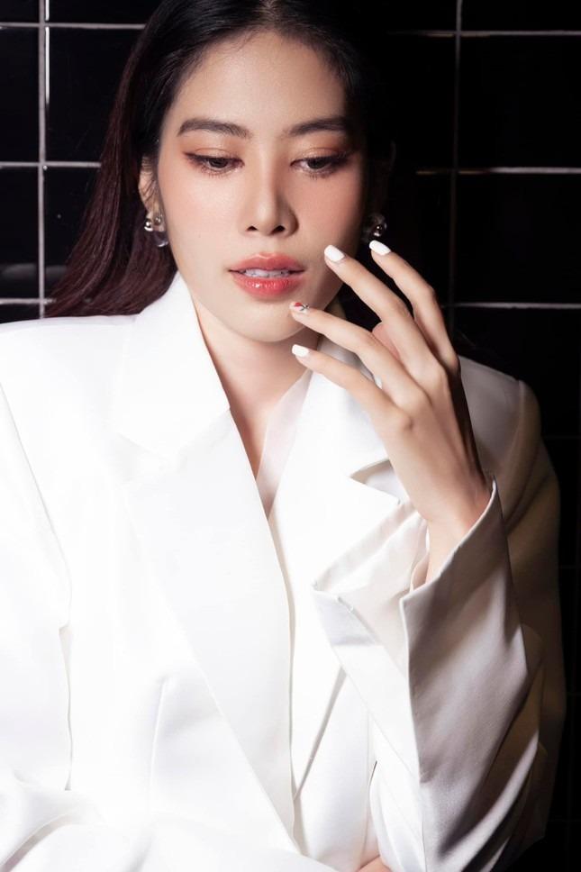 Nam Em cầu xin khán giả buông tha-2