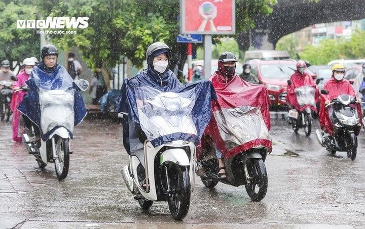 Không khí lạnh sắp tràn về, chấm dứt đợt nắng nóng chưa từng có trong 10 năm qua-1