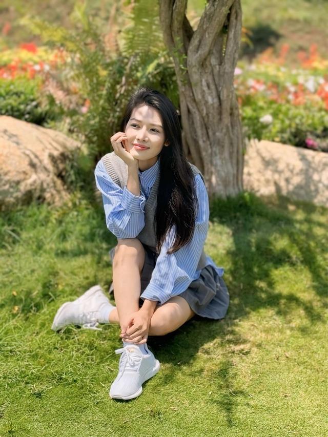 Loạt sao Việt lên núi, xuống biển tránh nóng-3