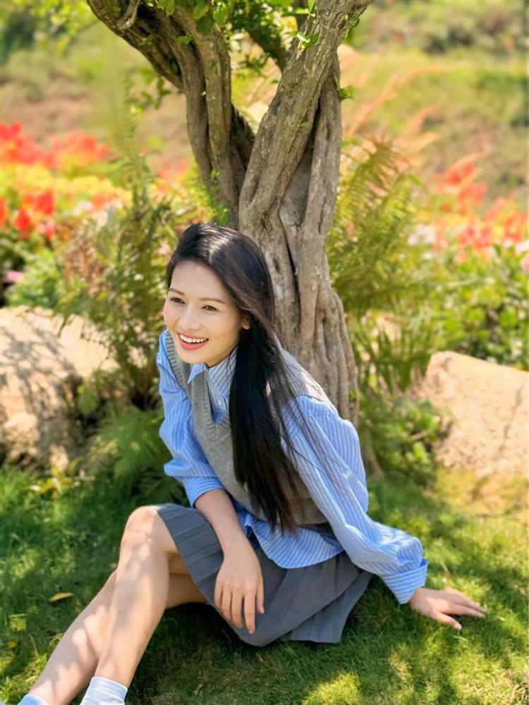 Loạt sao Việt lên núi, xuống biển tránh nóng-5