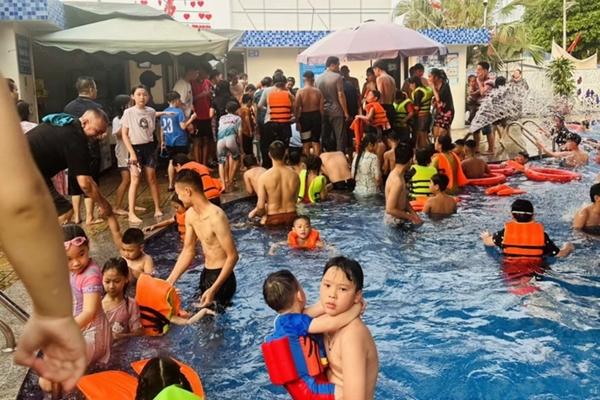 Cụ ông tử vong nghi do sốc nhiệt-2