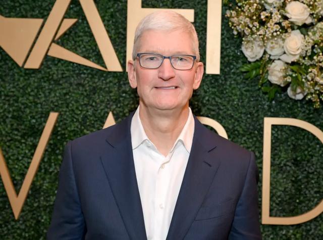 7 người thành công dậy trước 6 giờ sáng: Tim Cook kiểm tra email, Giám đốc điều hành Nike và Disney có chung 1 THÓI QUEN tốt này-1