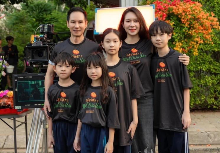 Vợ Lý Hải - Minh Hà tiết lộ lý do gắn bó và dành cả thanh xuân sinh liên tục 4 đứa con cho chồng-1