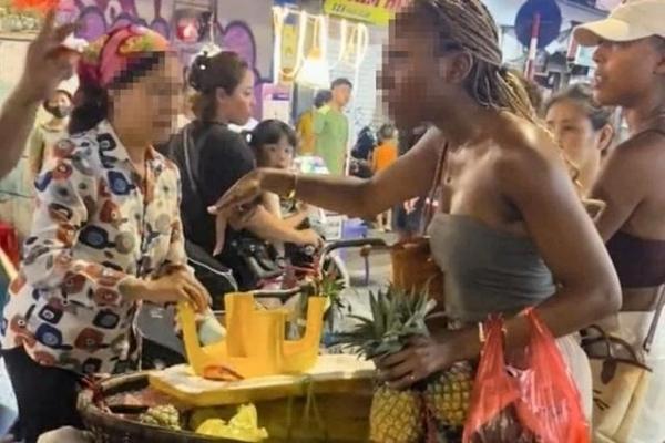 Người phụ nữ bị vu oan bán 500 nghìn/ 3 quả dứa: Ở quê người ta bảo tôi tham, bán thế chẳng mấy mà giàu-3